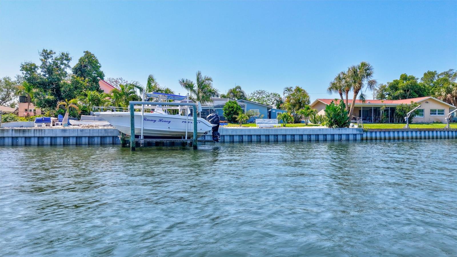 563 LEWIS BOULEVARD SE, St Petersburg, FL 33705