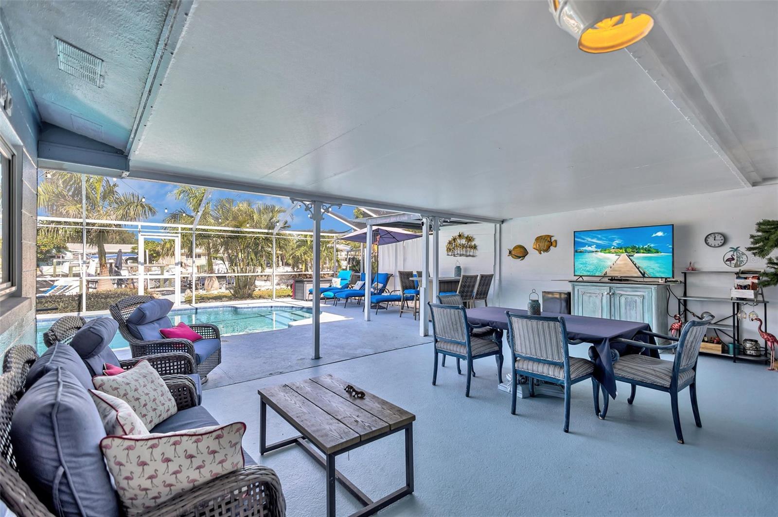 563 LEWIS BOULEVARD SE, St Petersburg, FL 33705