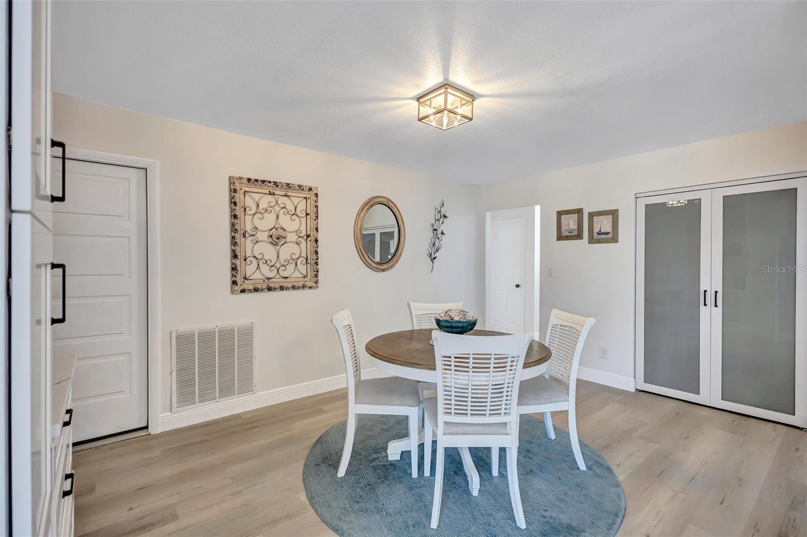 563 LEWIS BOULEVARD SE, St Petersburg, FL 33705