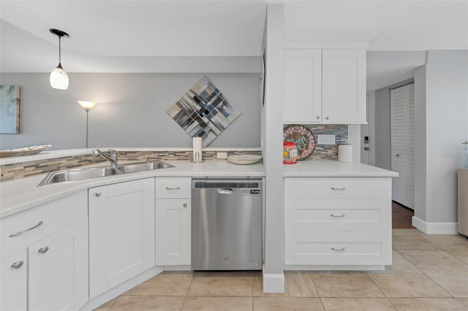 2614 COVE CAY DRIVE, #301, Clearwater, FL 33760 2614 COVE CAY DRIVE, #301, Clearwater, FL 33760