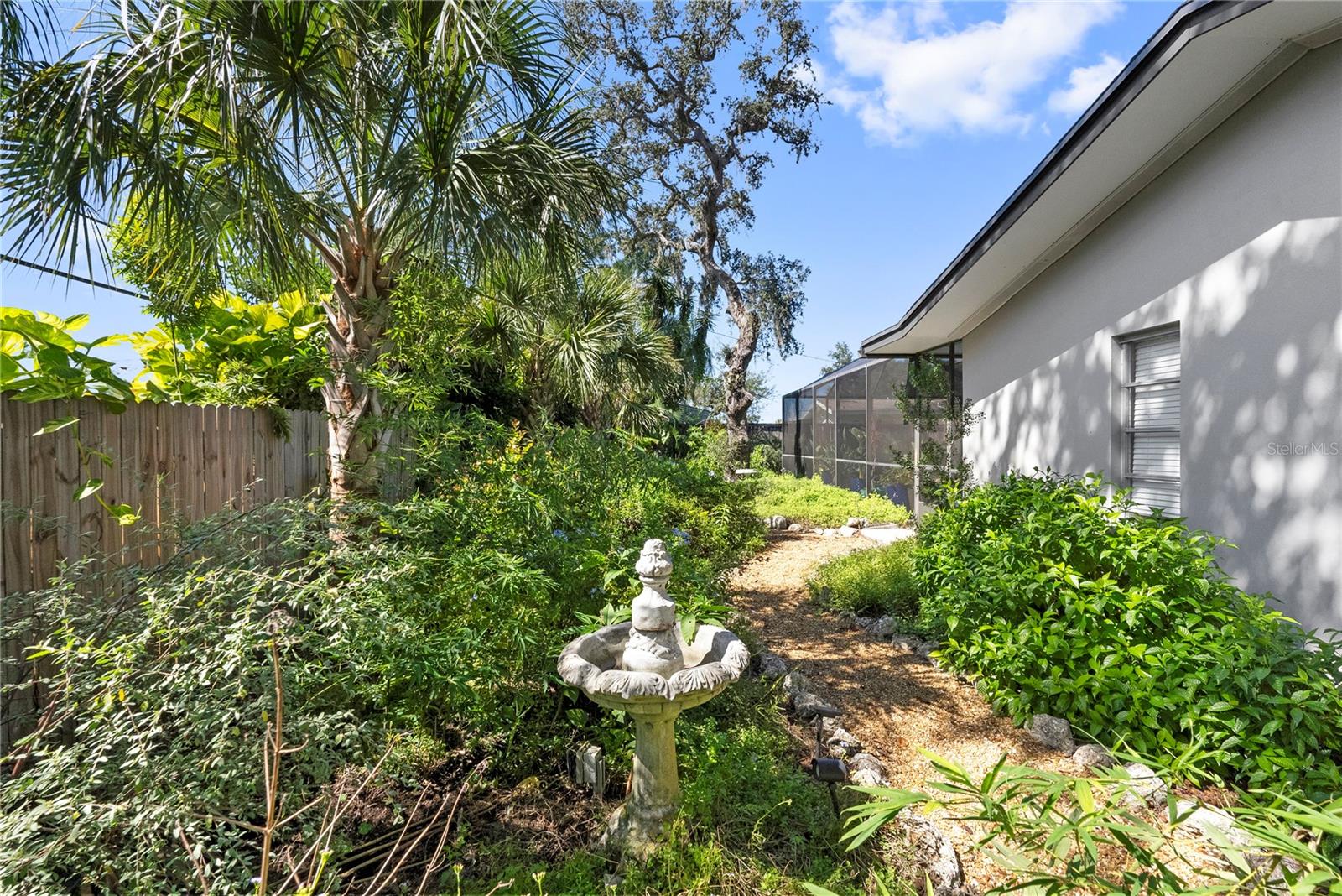 1595 PEACEFUL LANE N, Largo, FL 33756