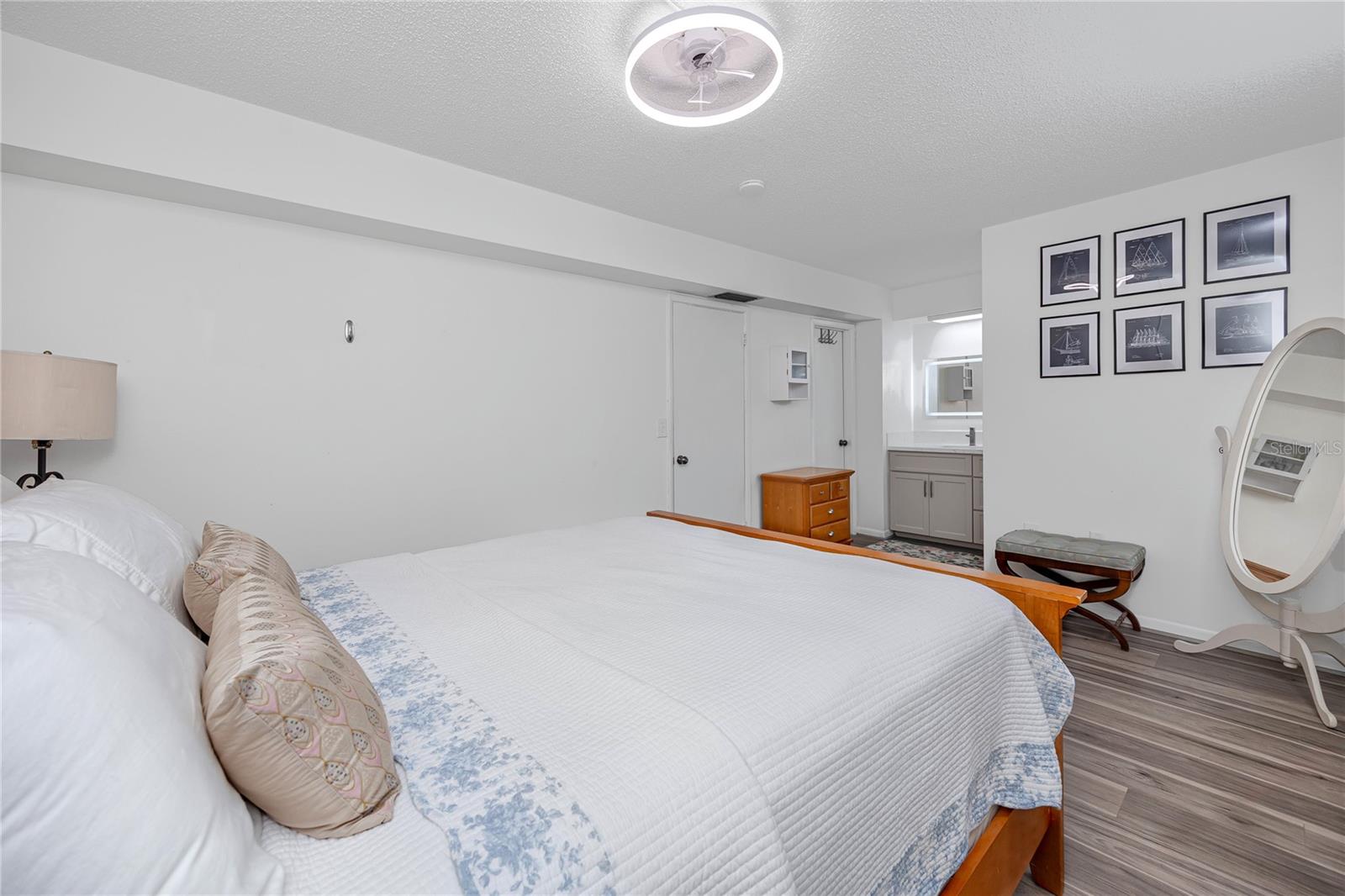 2207 BELLEAIR ROAD, #B30, Clearwater, FL 33764