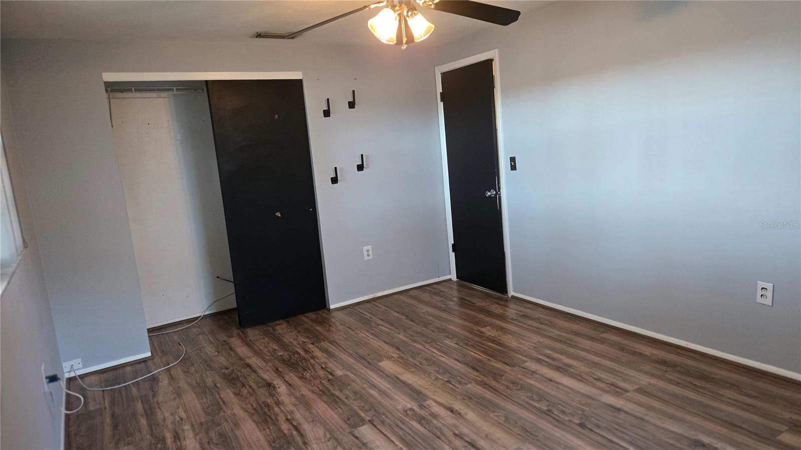 6123 MOOG RD, New Port Richey, FL 34652 6123 MOOG RD, New Port Richey, FL 34652