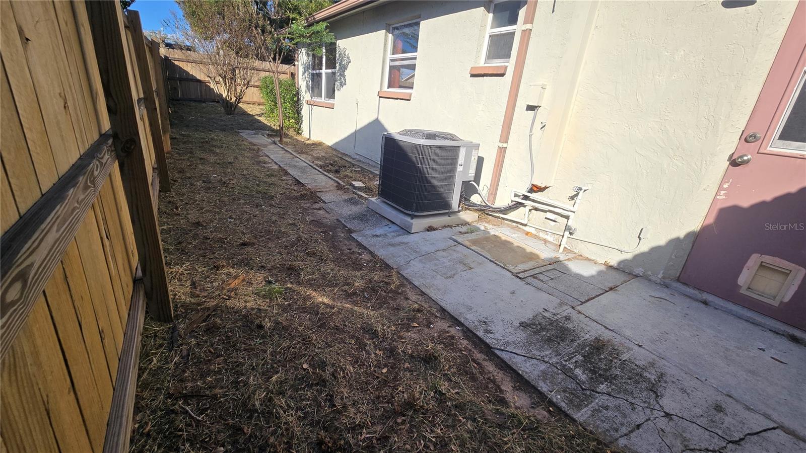 6123 MOOG RD, New Port Richey, FL 34652