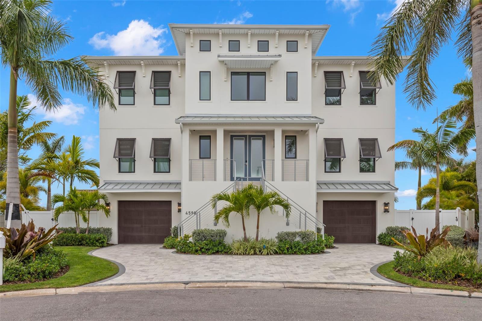4598 HARBOR HILLS DRIVE, Largo, FL 33770 4598 HARBOR HILLS DRIVE, Largo, FL 33770