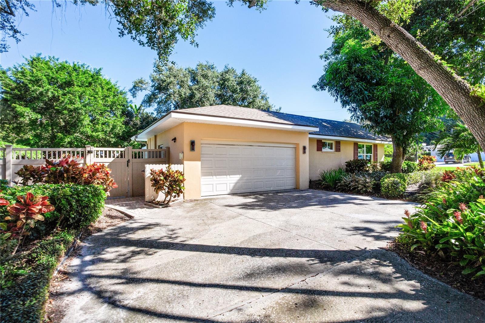 1734 EAGLES NEST DRIVE, Belleair, FL 33756