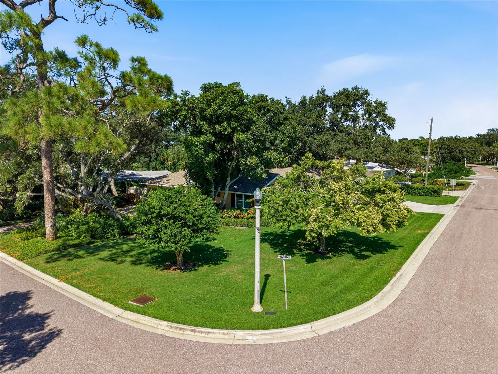 1734 EAGLES NEST DRIVE, Belleair, FL 33756