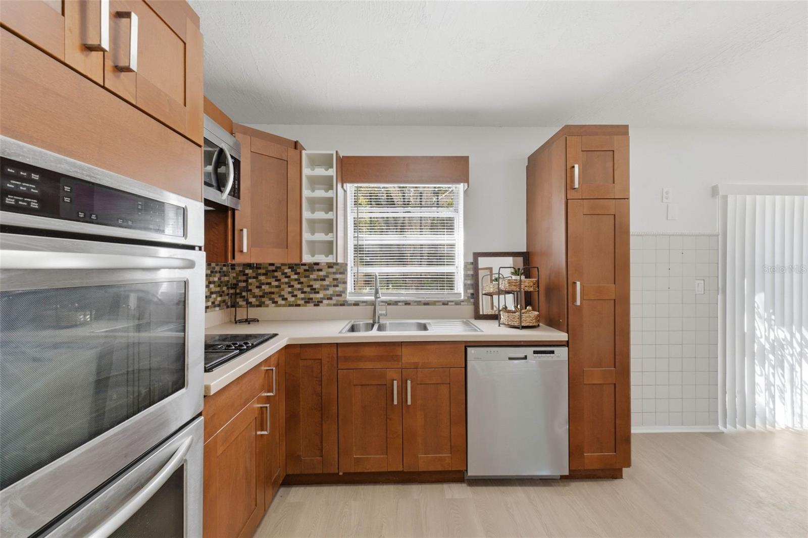 3010 EMERSON AVENUE S, St Petersburg, FL 33712