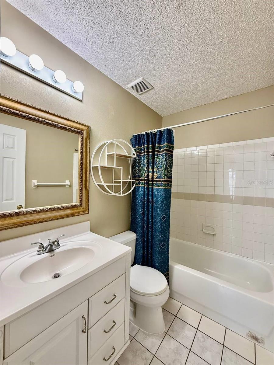 2802 W CLEVELAND STREET, #L, Tampa, FL 33609