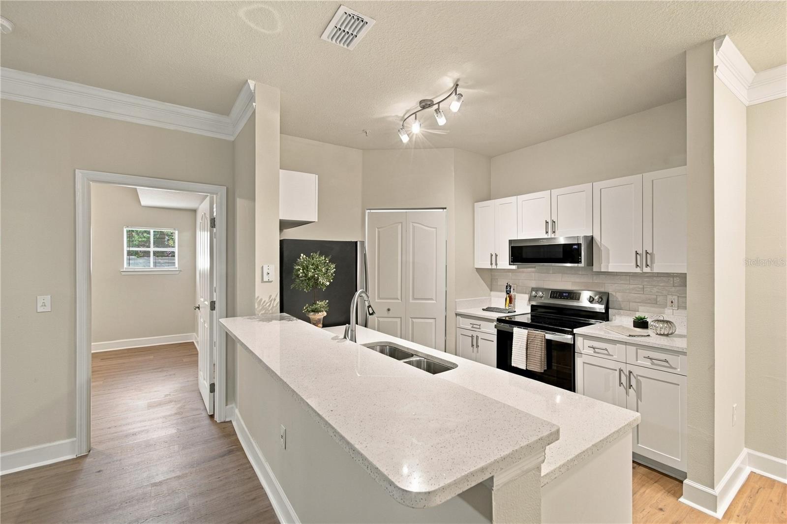 4207 S DALE MABRY HIGHWAY, #2113, Tampa, FL 33611