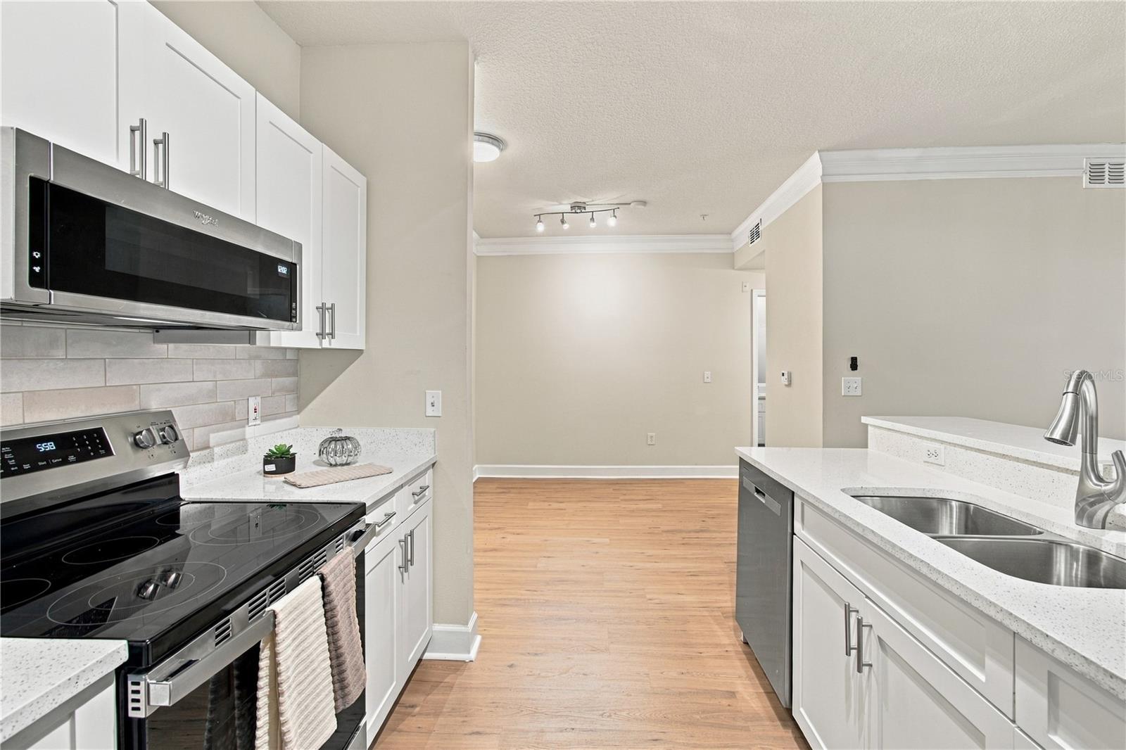 4207 S DALE MABRY HIGHWAY, #2113, Tampa, FL 33611