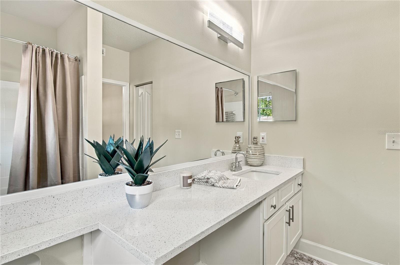 4207 S DALE MABRY HIGHWAY, #2113, Tampa, FL 33611