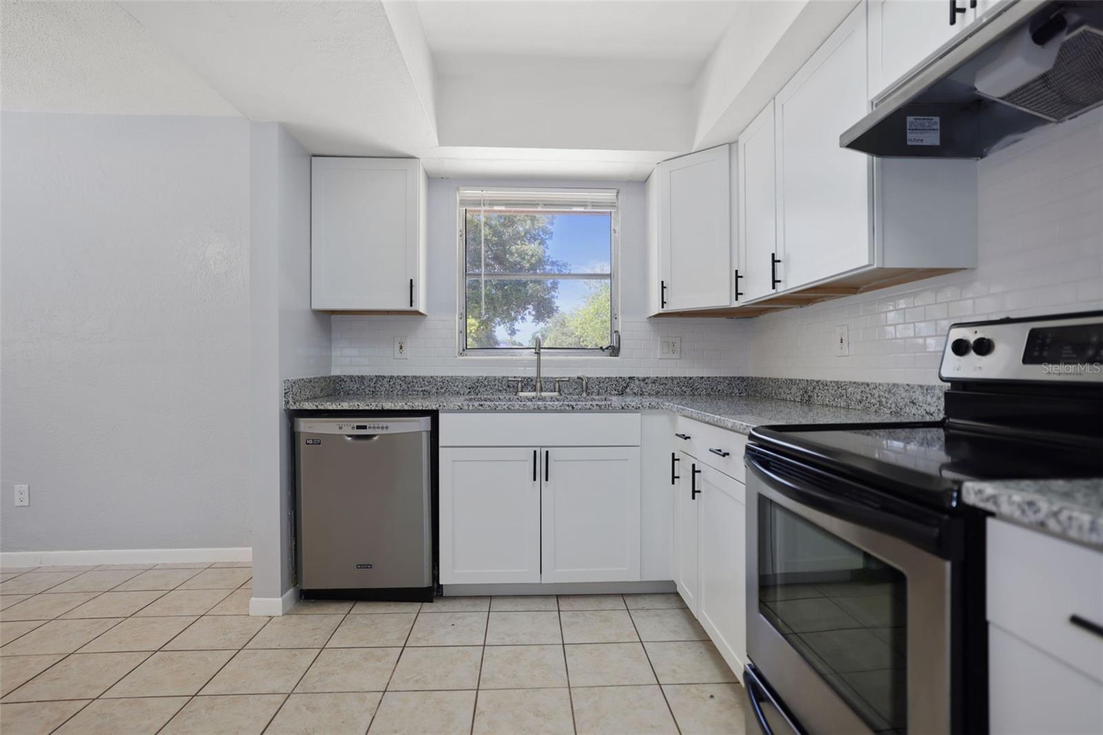3517 SHERWOOD DRIVE, Largo, FL 33771 3517 SHERWOOD DRIVE, Largo, FL 33771