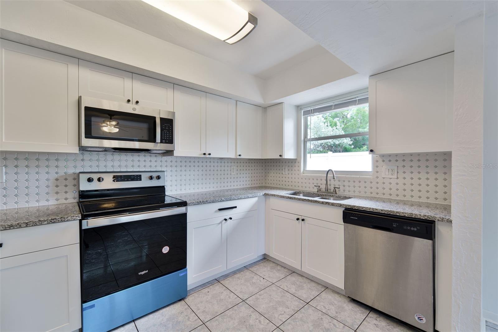 3517 SHERWOOD DRIVE, Largo, FL 33771 3517 SHERWOOD DRIVE, Largo, FL 33771