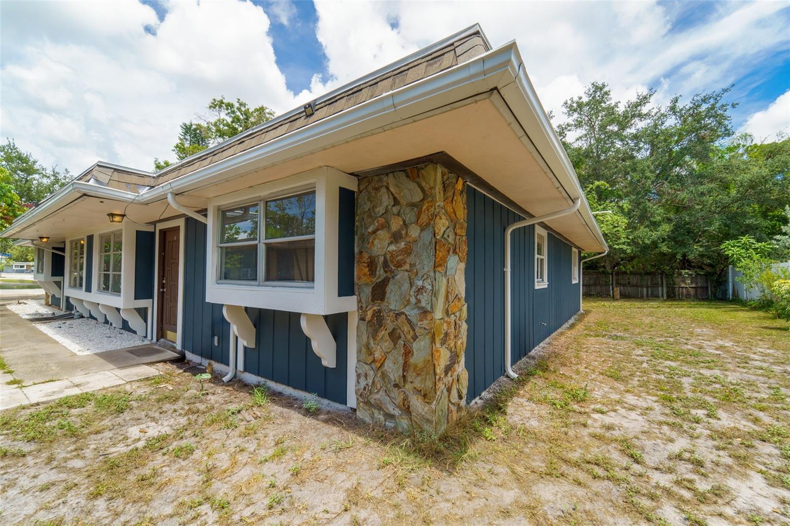 3517 SHERWOOD DRIVE, Largo, FL 33771 3517 SHERWOOD DRIVE, Largo, FL 33771