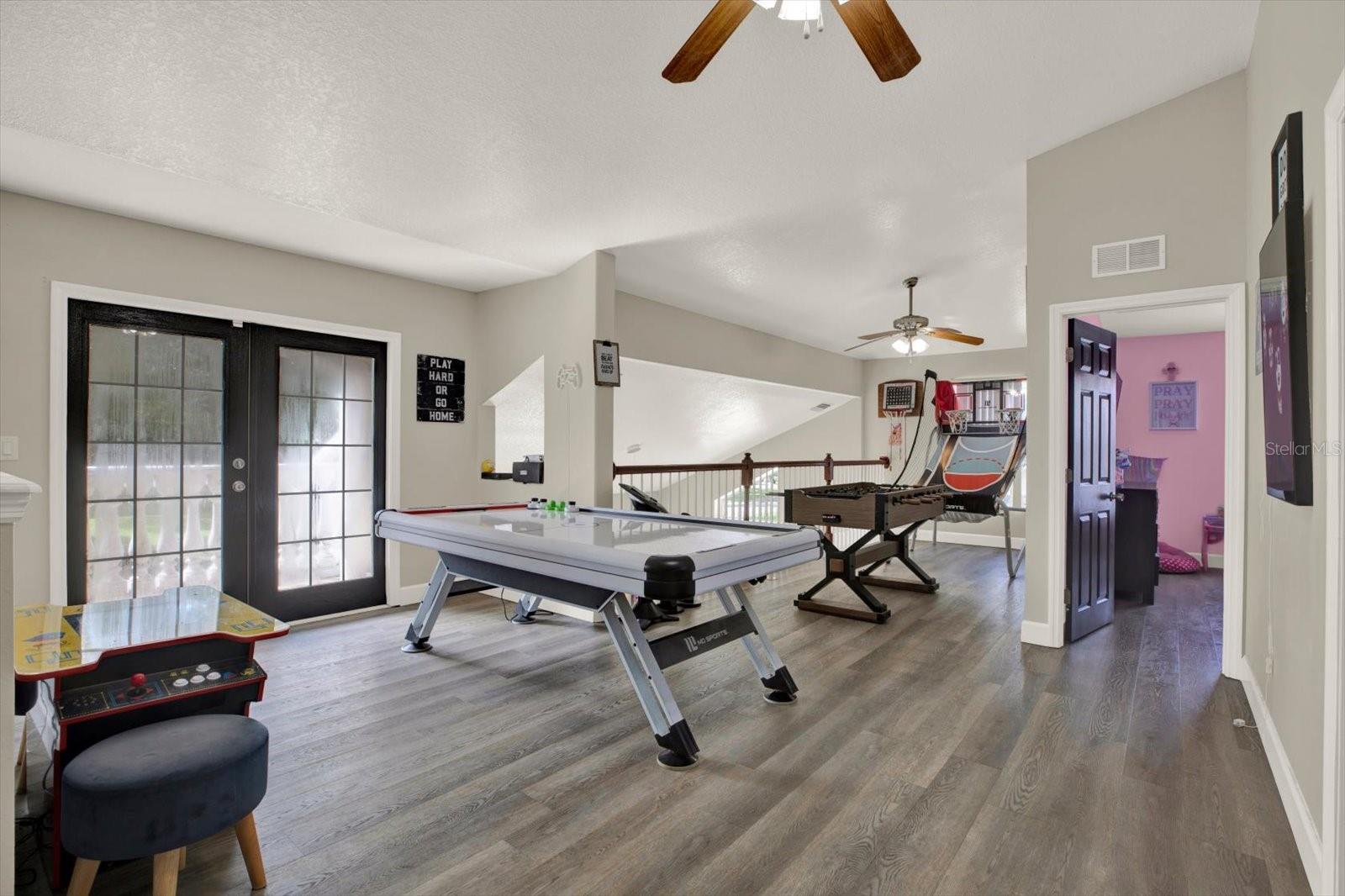 2416 BURLWOOD DRIVE, Lutz, FL 33549