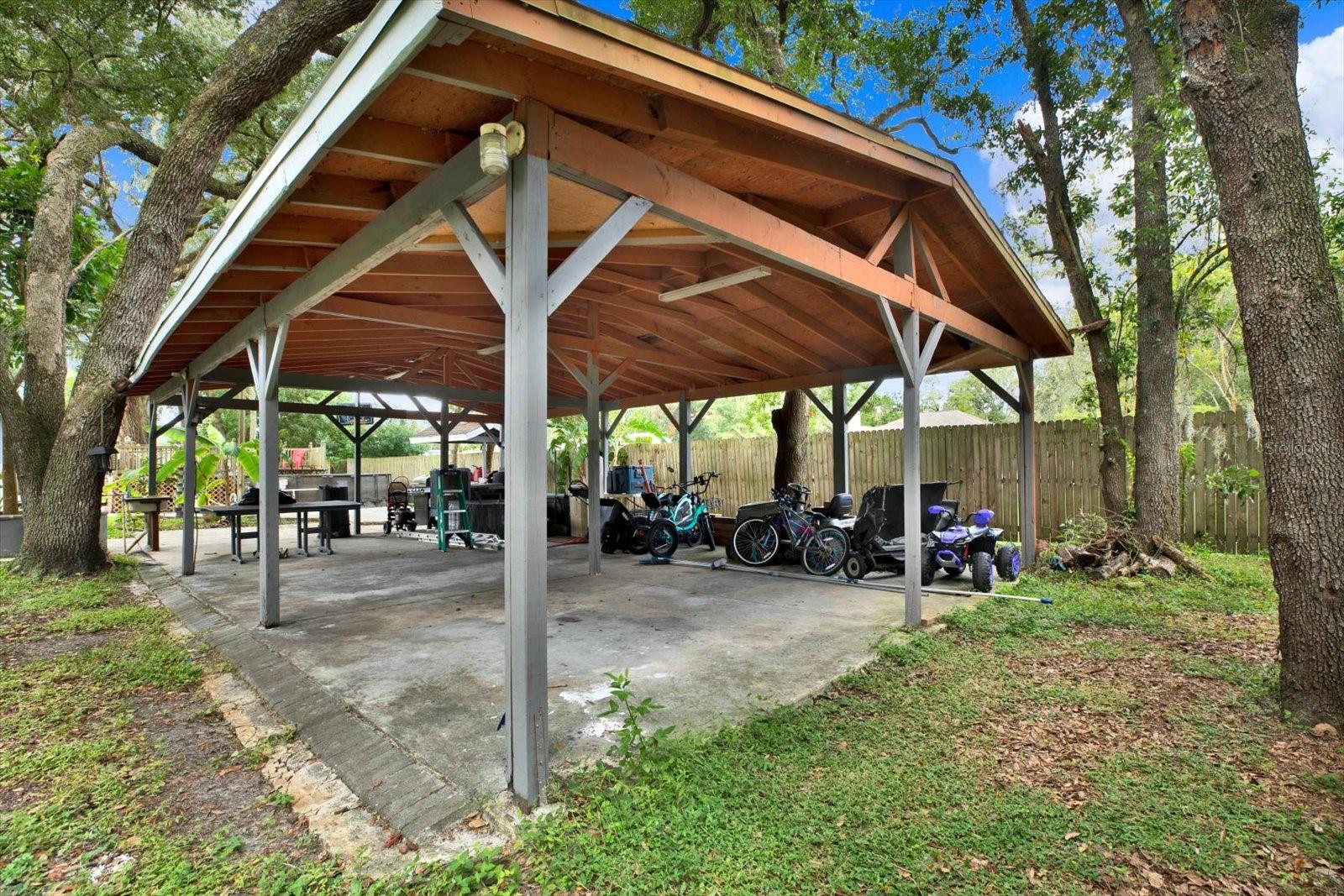 2416 BURLWOOD DRIVE, Lutz, FL 33549