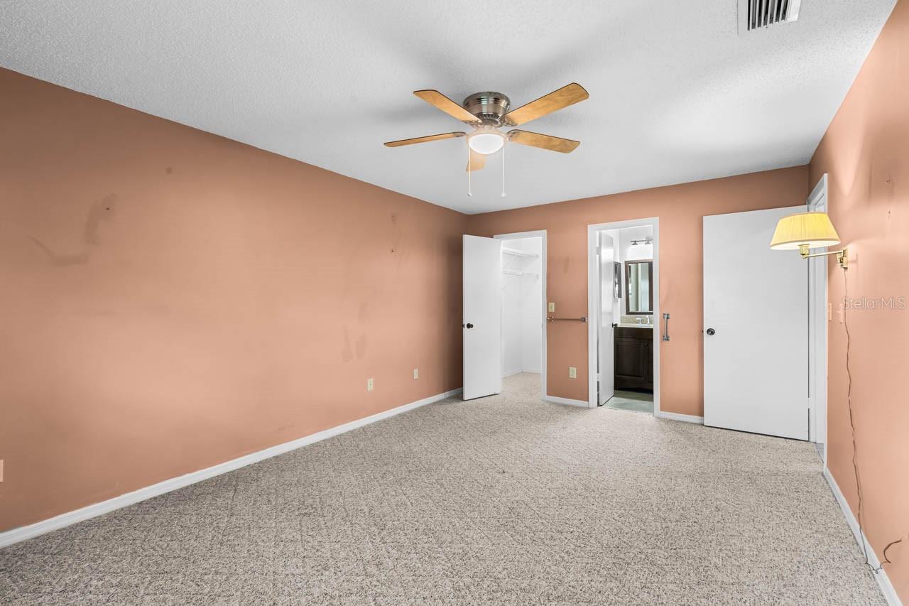 2109 HARLESTON PLACE, Sun City Center, FL 33573