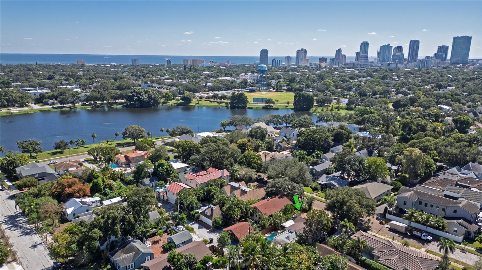 1.4 Miles from Downtown 1.4 Miles from Downtown