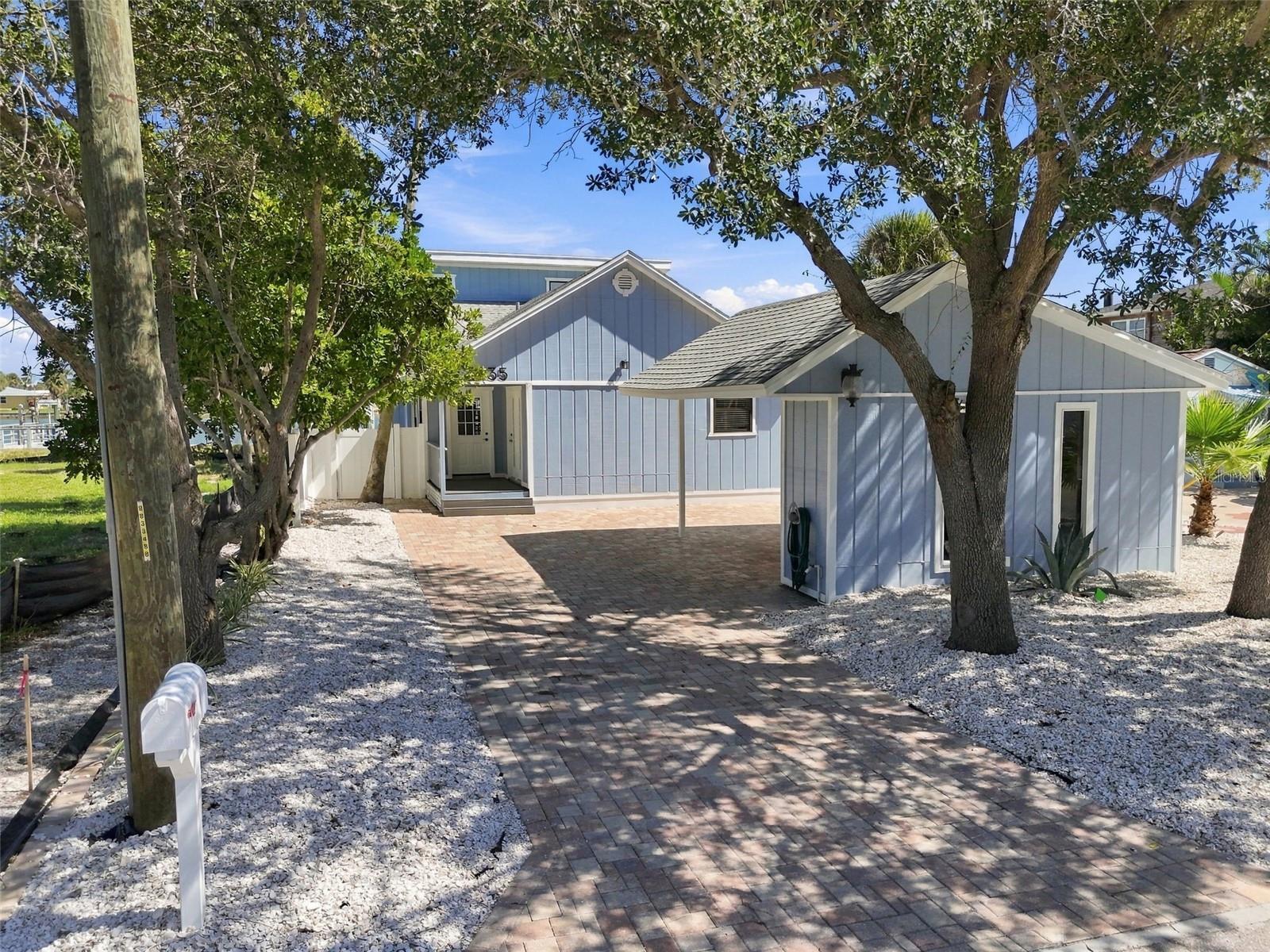 8135 BAYSHORE DRIVE, Treasure Island, FL 33706