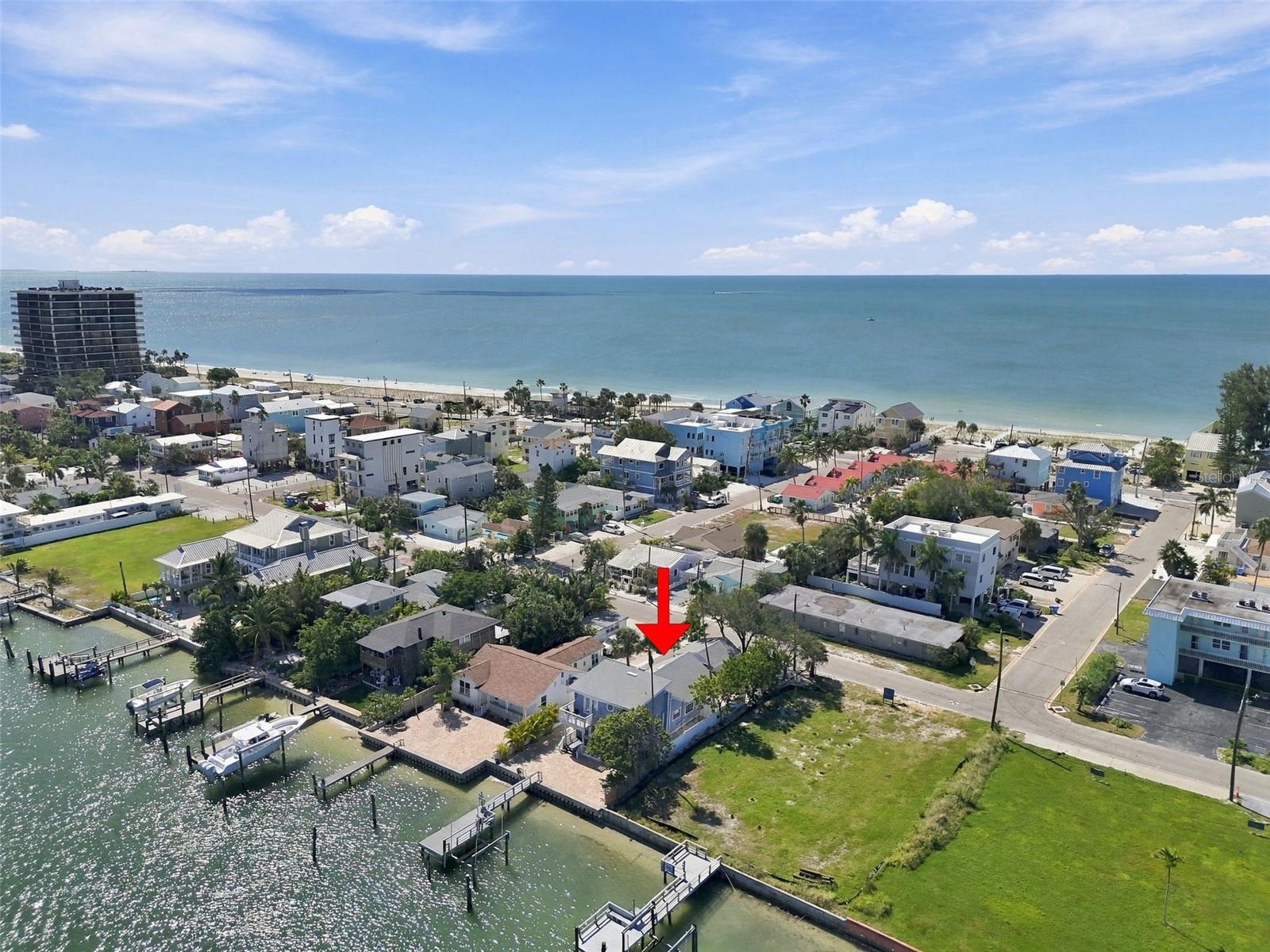 8135 BAYSHORE DRIVE, Treasure Island, FL 33706