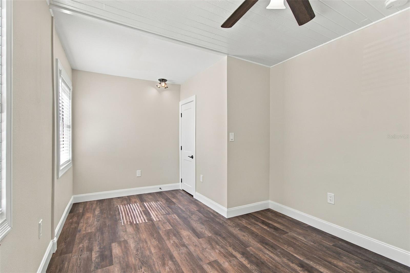 8135 BAYSHORE DRIVE, Treasure Island, FL 33706