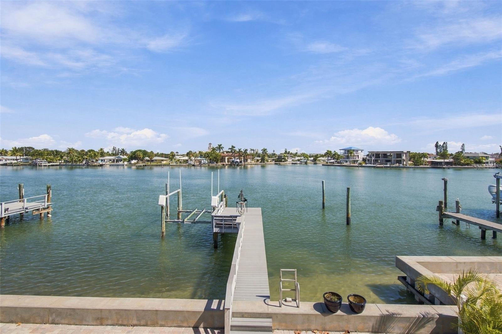 8135 BAYSHORE DRIVE, Treasure Island, FL 33706