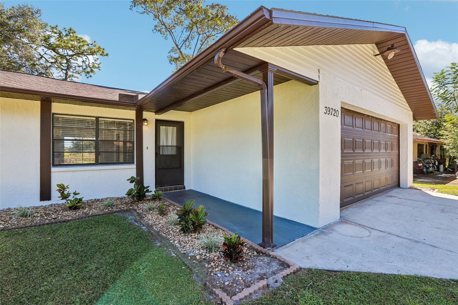 39720 MEADOWOOD LOOP, Zephyrhills, FL 33542 39720 MEADOWOOD LOOP, Zephyrhills, FL 33542