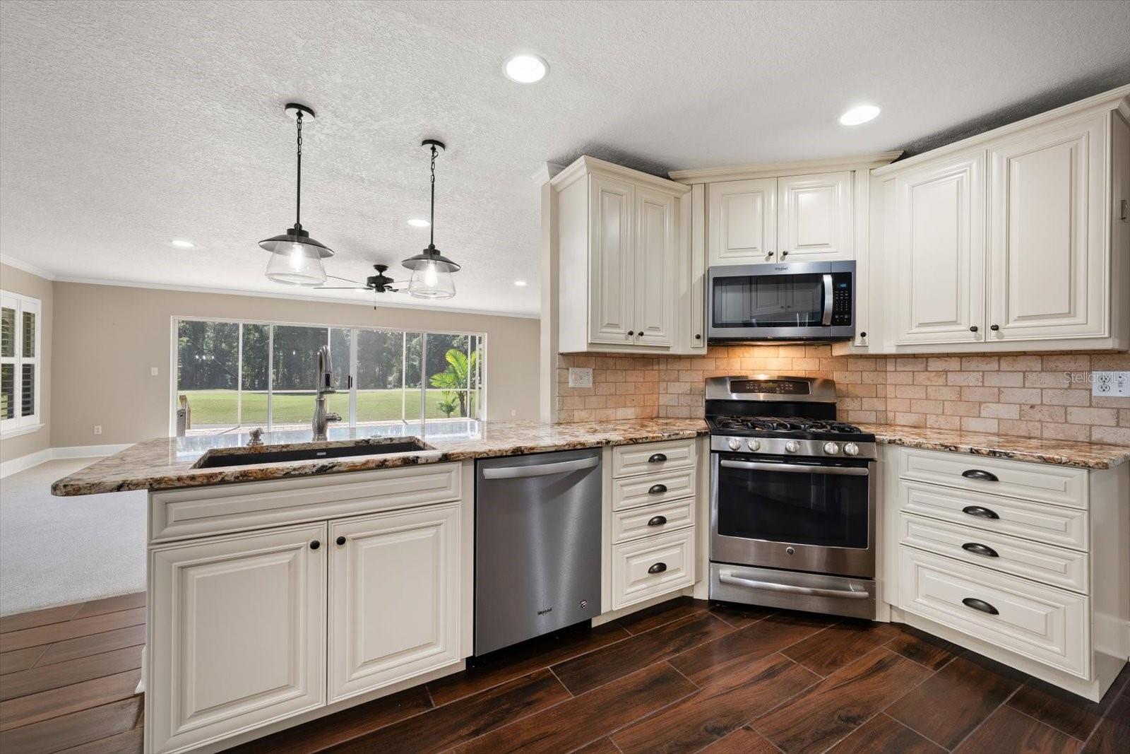 15872 SANCTUARY DRIVE, Tampa, FL 33647