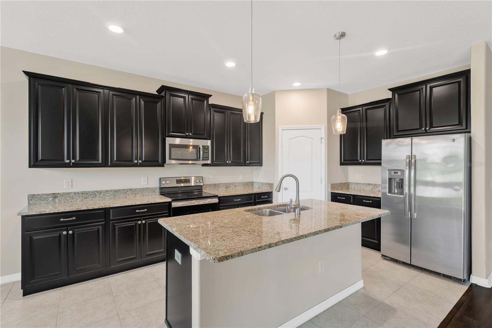 11603 SUNBURST MARBLE ROAD, Riverview, FL 33579