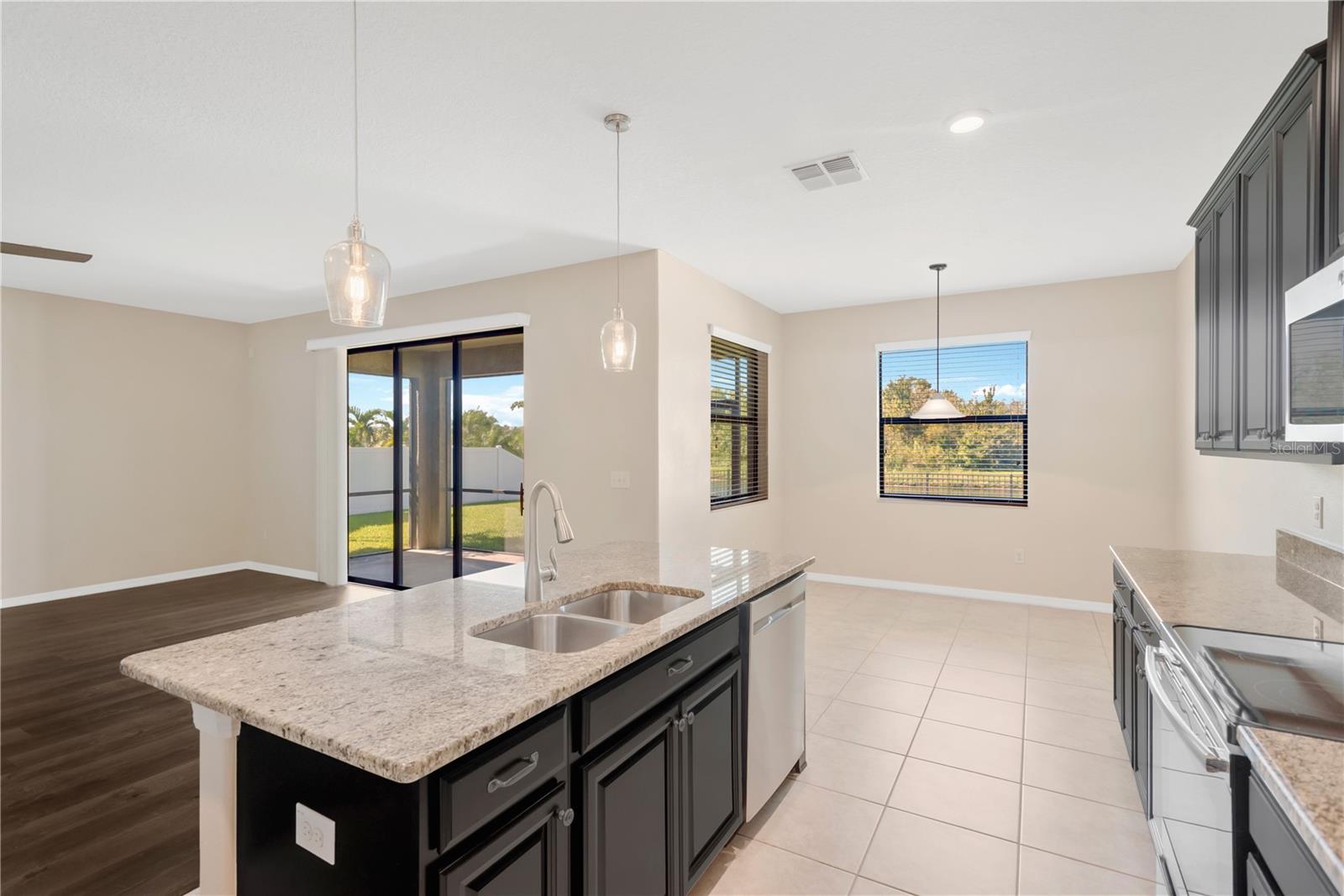 11603 SUNBURST MARBLE ROAD, Riverview, FL 33579