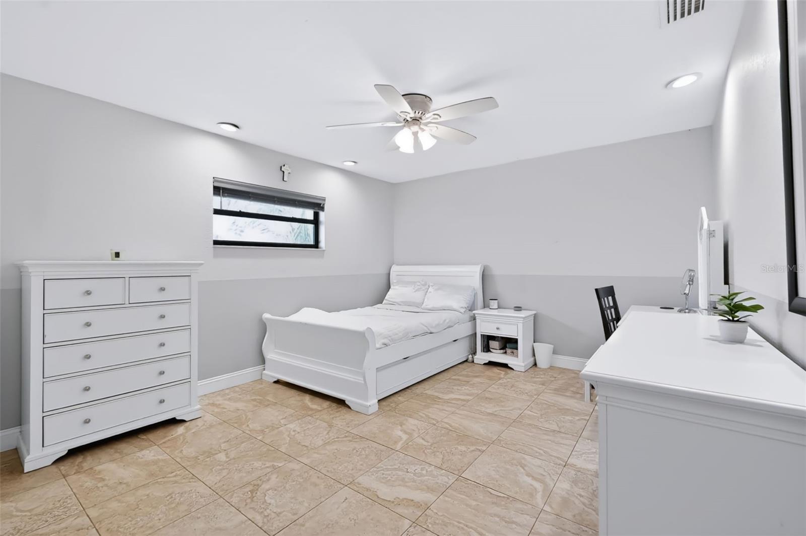 5870 51ST STREET S, St Petersburg, FL 33715