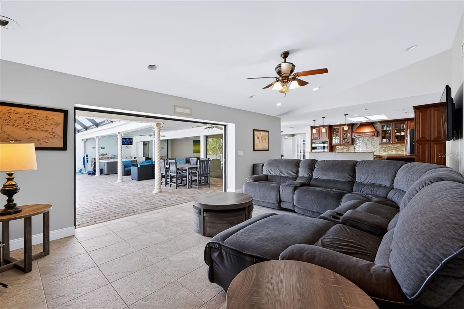 5870 51ST STREET S, St Petersburg, FL 33715