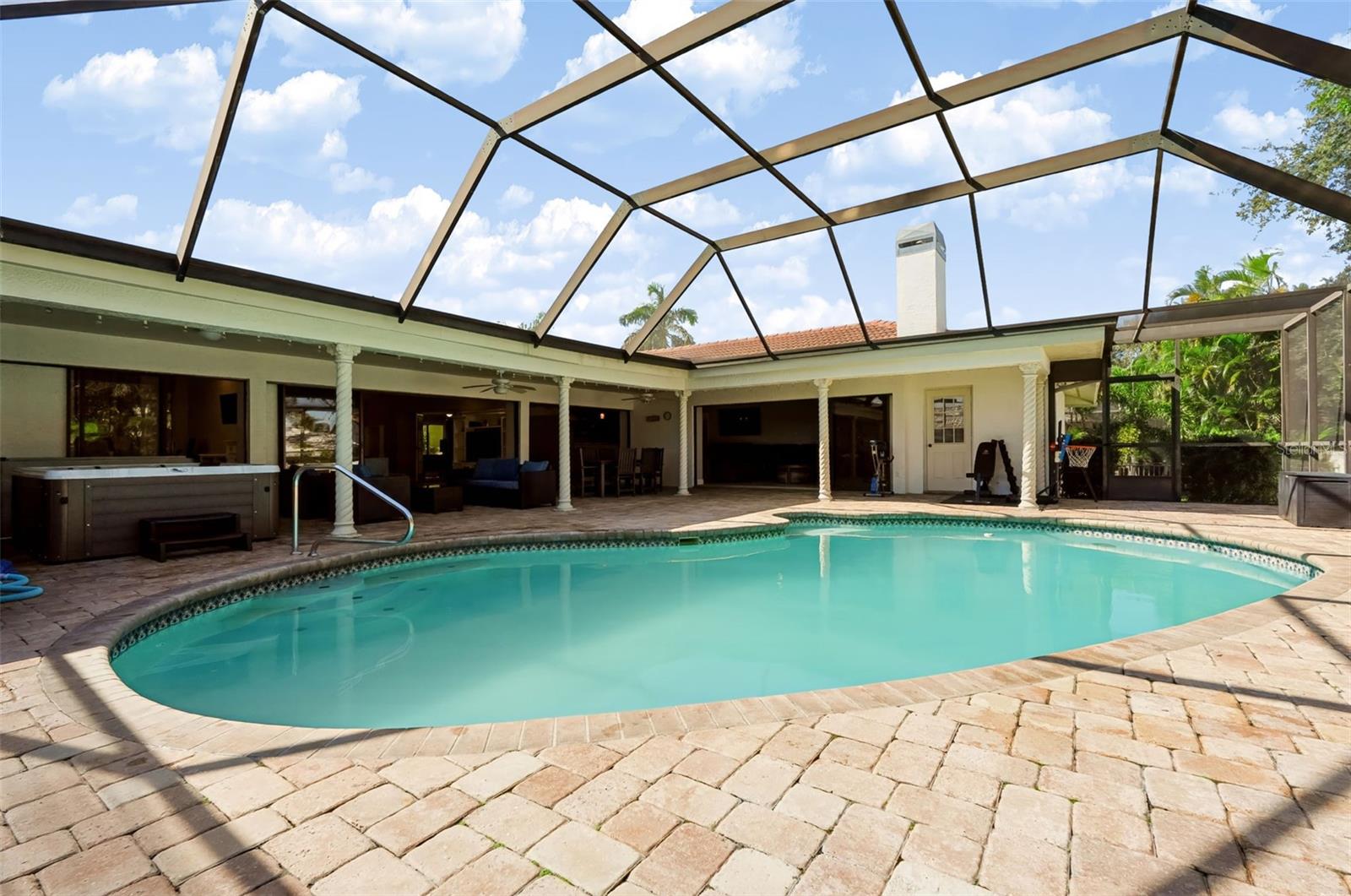 5870 51ST STREET S, St Petersburg, FL 33715