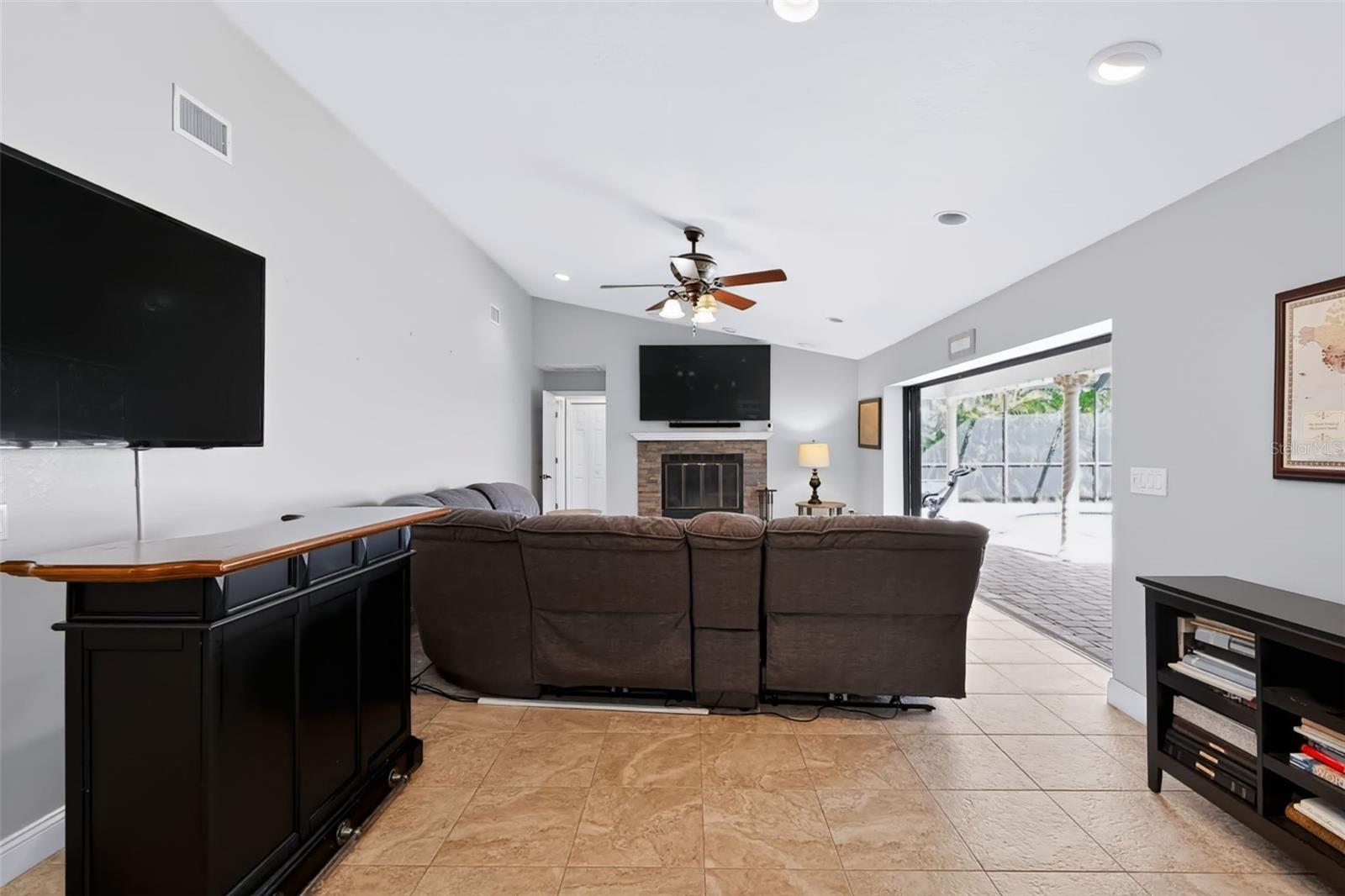 5870 51ST STREET S, St Petersburg, FL 33715