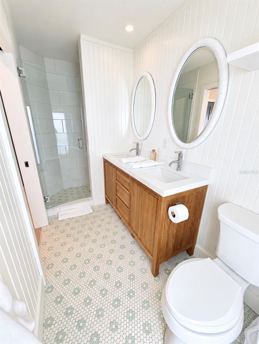 822 GULF BOULEVARD, #1, Indian Rocks Beach, FL 33785