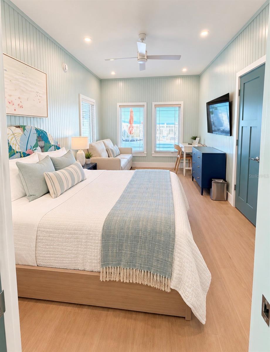 822 GULF BOULEVARD, #1, Indian Rocks Beach, FL 33785