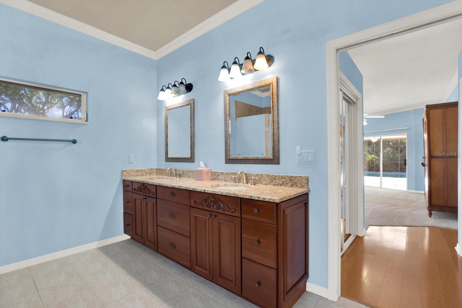 507 SURREY LANE, Lutz, FL 33549
