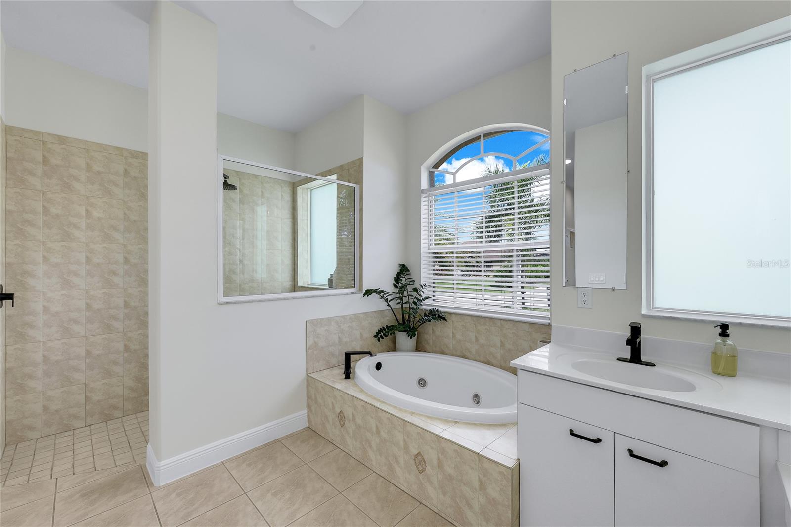 3106 SW 26TH COURT, Cape Coral, FL 33914
