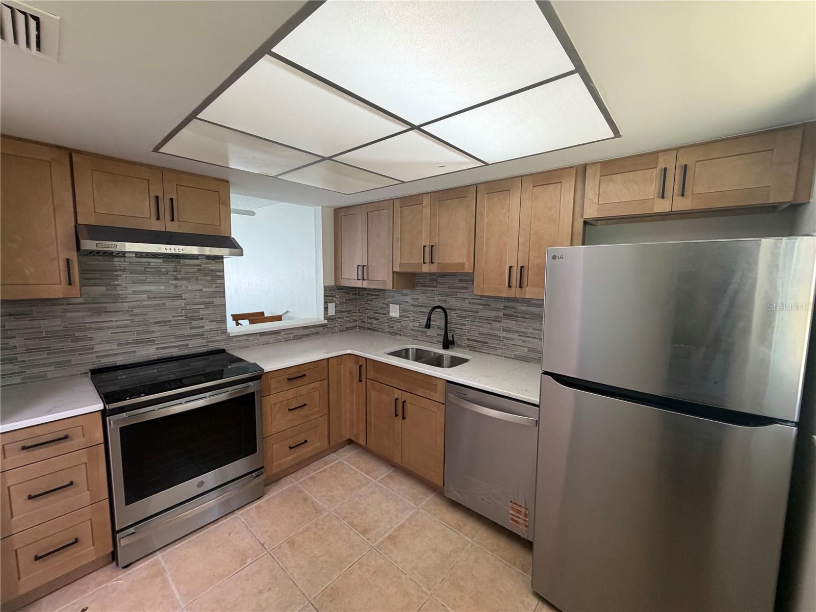 4805 ALT 19, #712, Palm Harbor, FL 34683