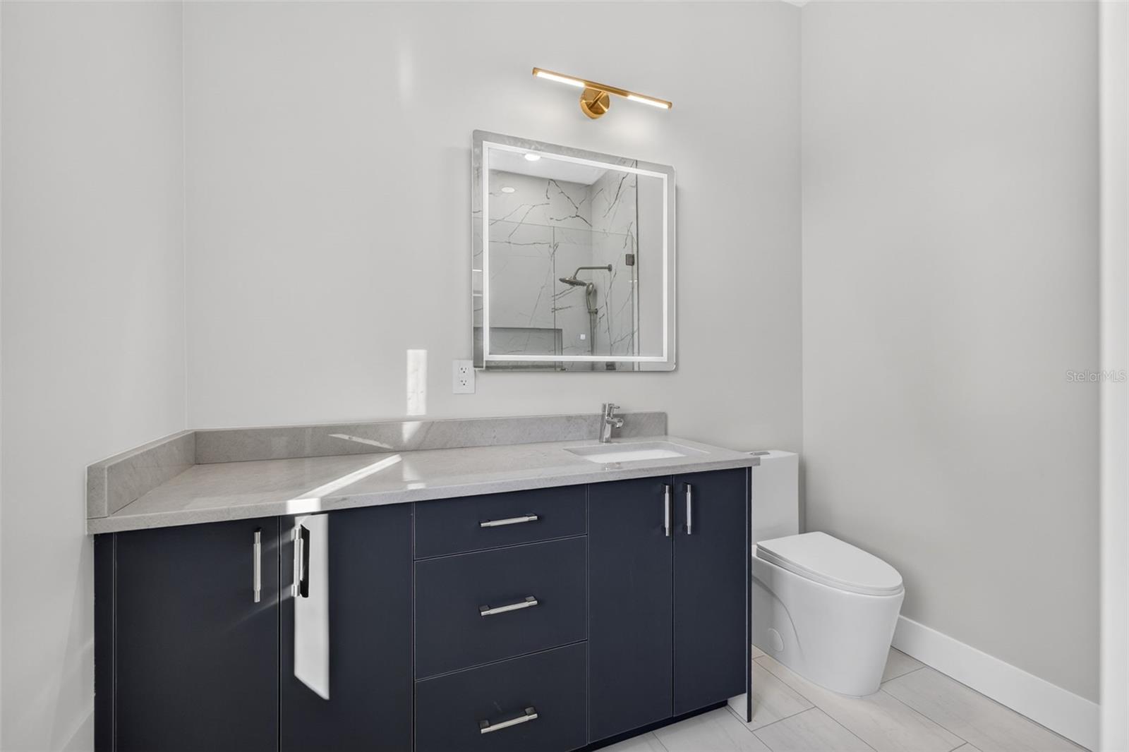 4219 W BAY VIEW AVENUE, Tampa, FL 33611