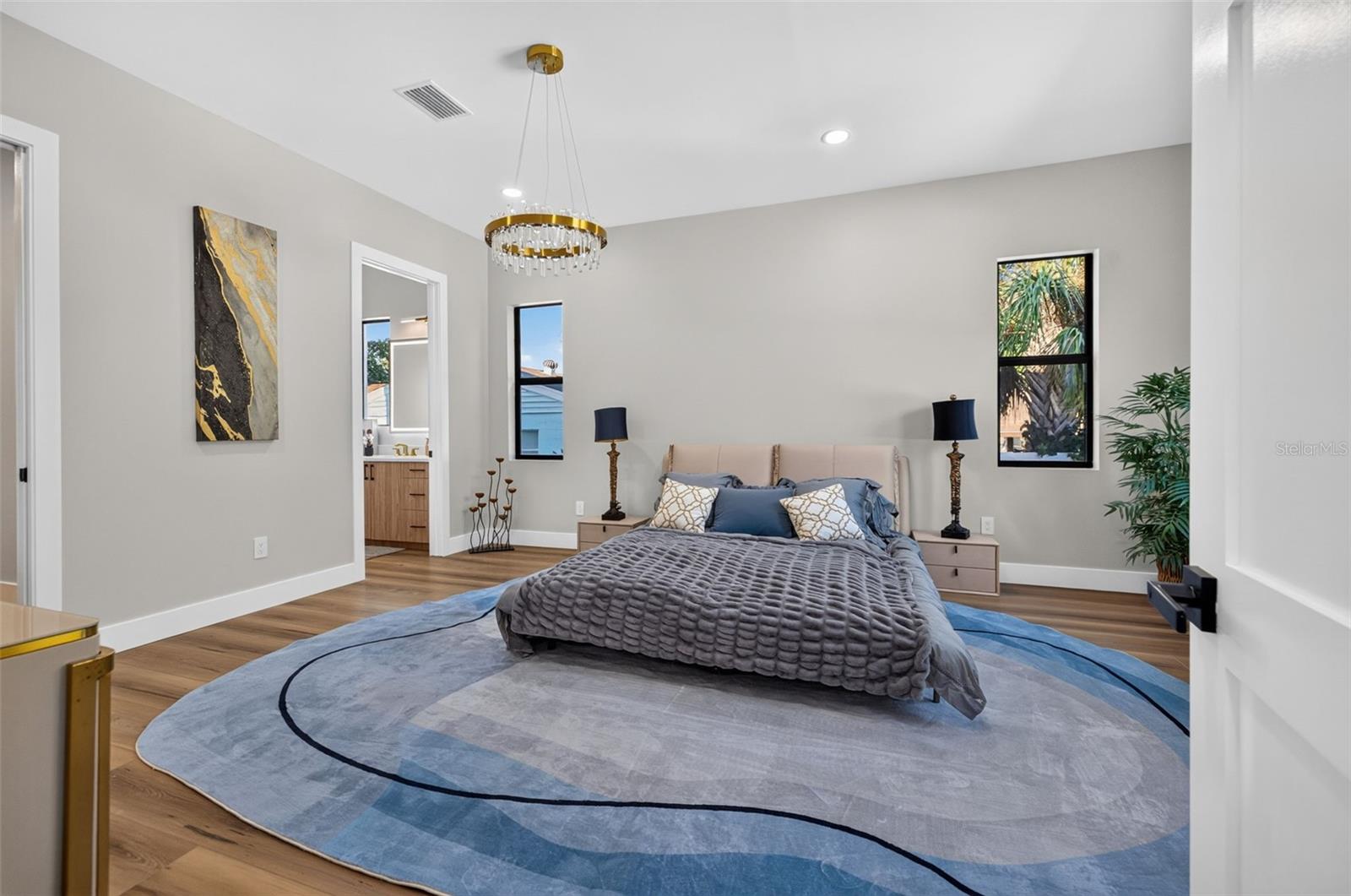 4219 W BAY VIEW AVENUE, Tampa, FL 33611