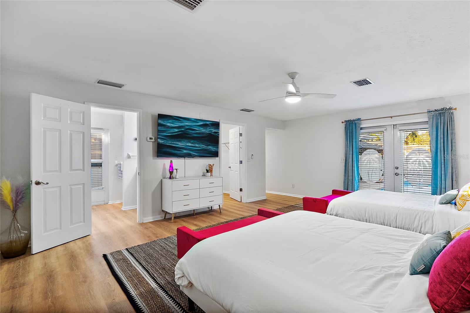1825 KENDALL DRIVE, Clearwater, FL 33764