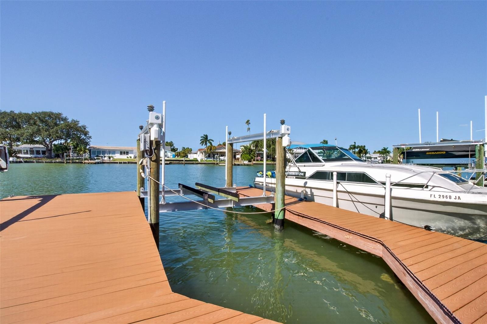 532 JOHNS PASS AVENUE, Madeira Beach, FL 33708