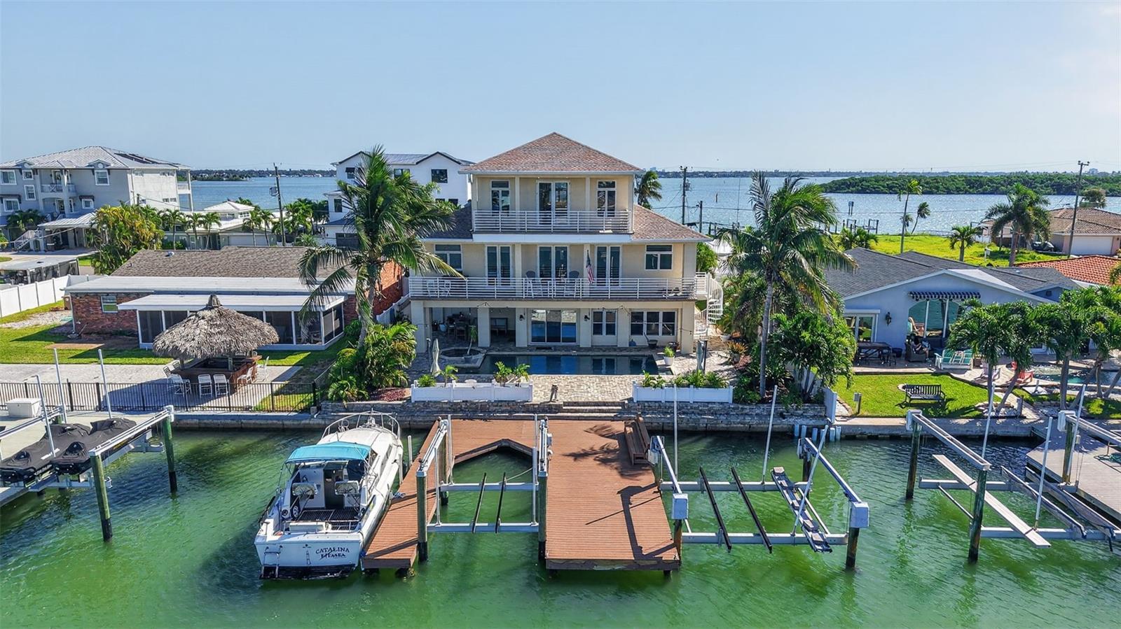 532 JOHNS PASS AVENUE, Madeira Beach, FL 33708