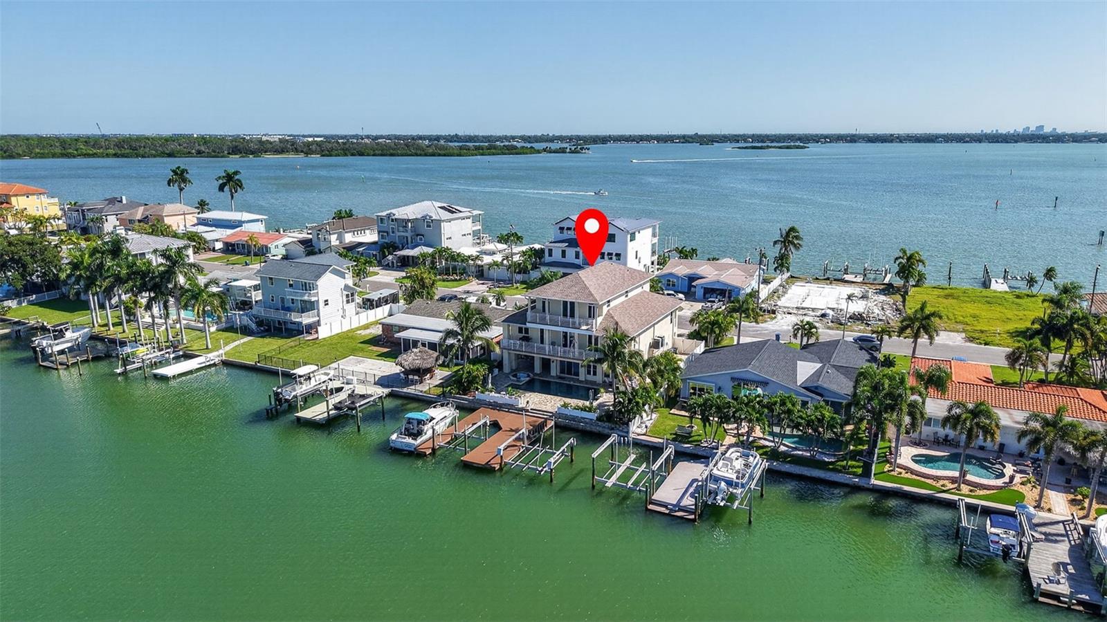 532 JOHNS PASS AVENUE, Madeira Beach, FL 33708