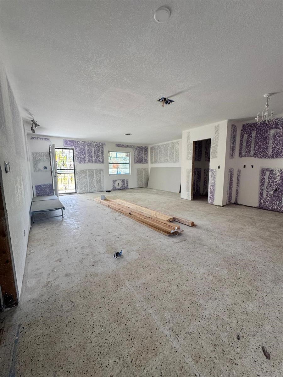 4990 VENETIAN BOULEVARD NE, St Petersburg, FL 33703