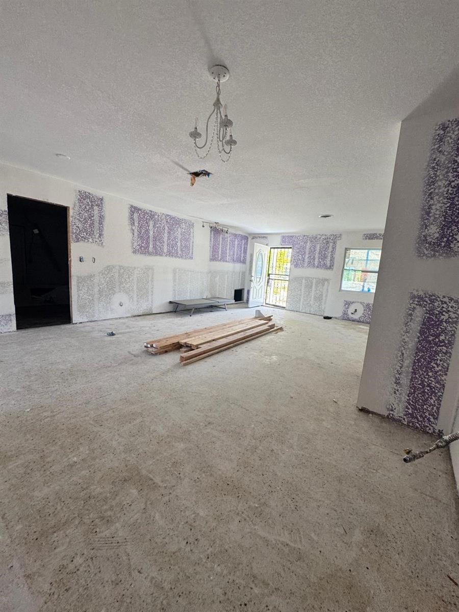 4990 VENETIAN BOULEVARD NE, St Petersburg, FL 33703 4990 VENETIAN BOULEVARD NE, St Petersburg, FL 33703