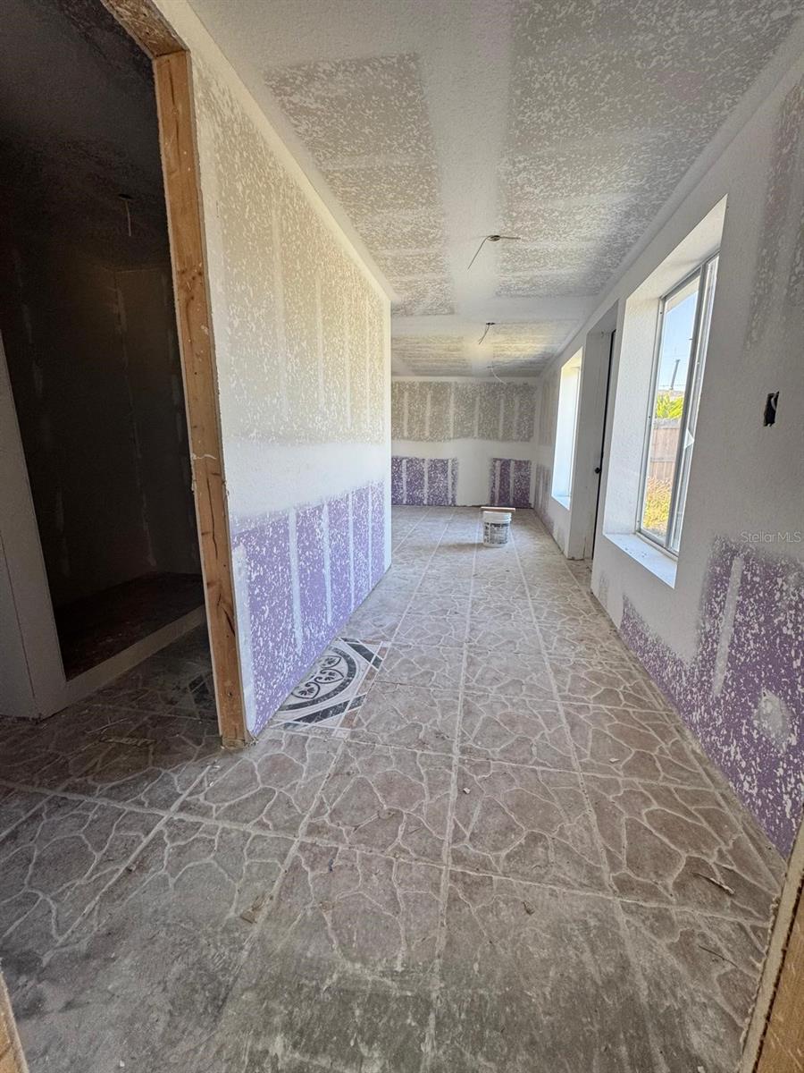 4990 VENETIAN BOULEVARD NE, St Petersburg, FL 33703 4990 VENETIAN BOULEVARD NE, St Petersburg, FL 33703