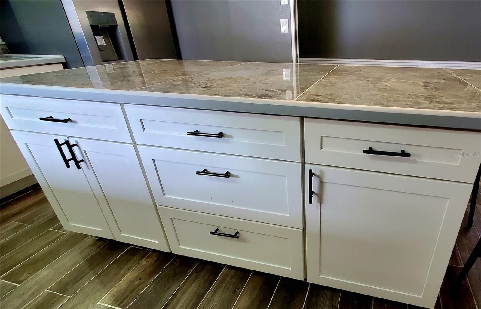 ADDITIONAL CABINETS